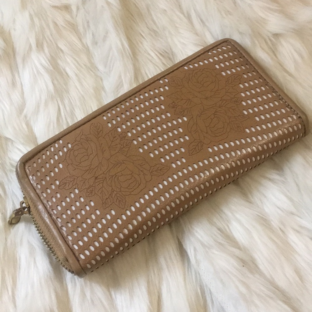 Tan and white wallet